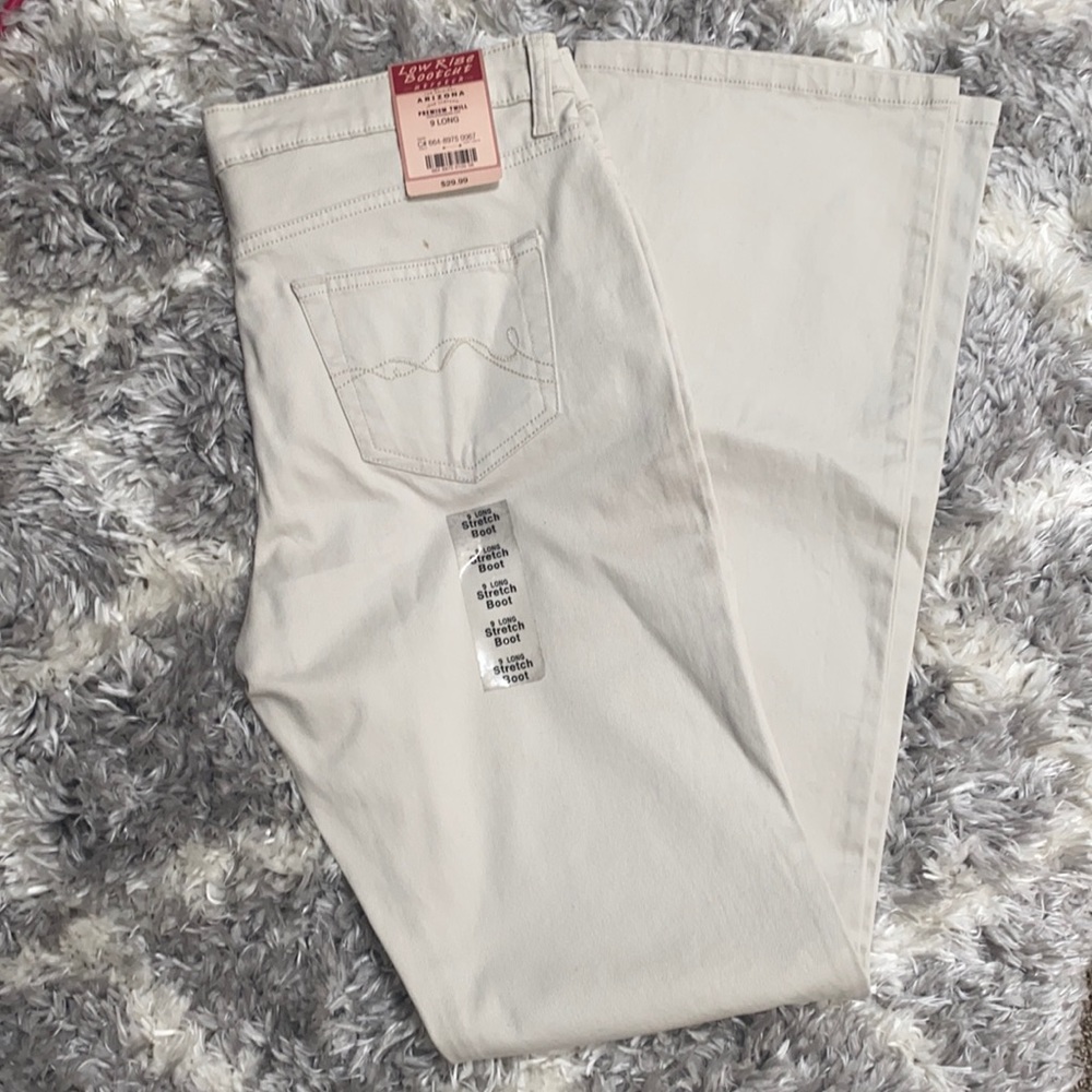 Low rise bootcut